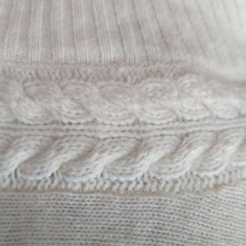Vintage 90's Angora Sweater - Picture 2 of 10